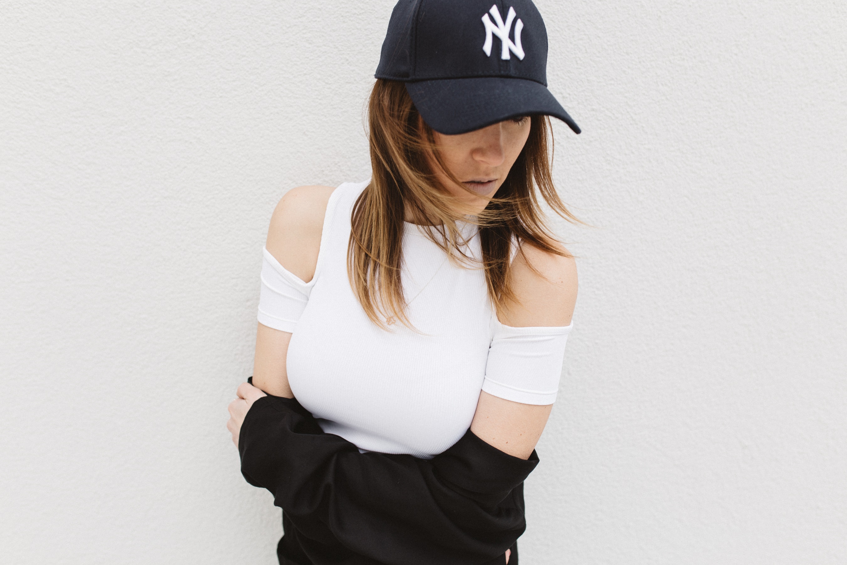 NY Cap x Black and White Basic Outfit - fruity.sky